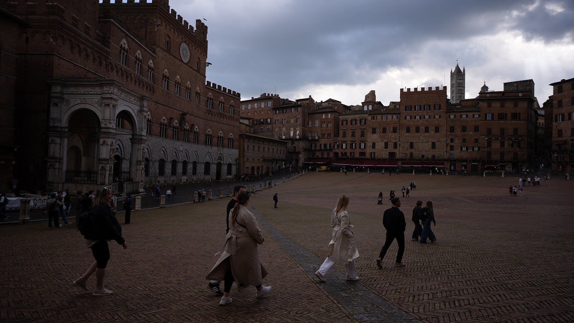 Tour Guide | Siena & San Gimignano