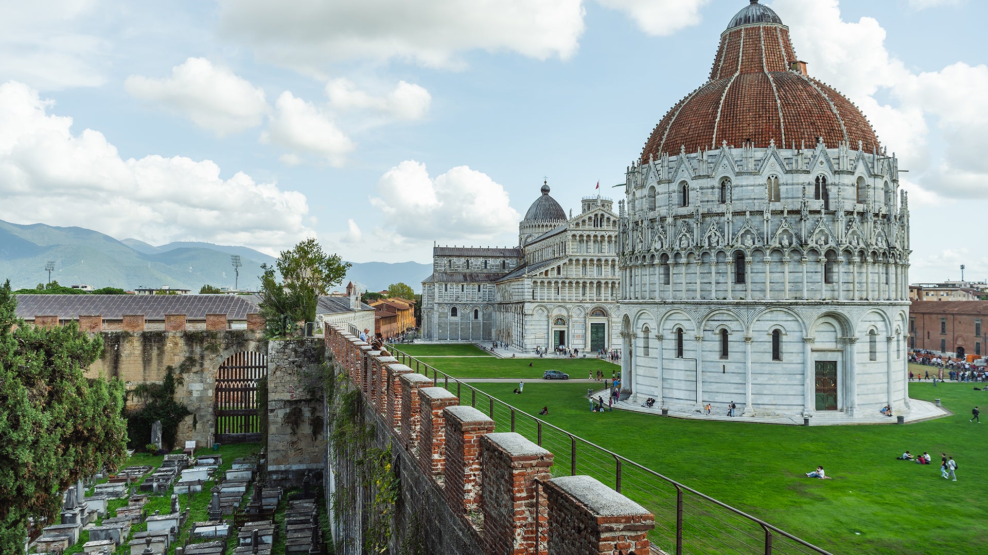 Tour Guides | Pisa - Lucca